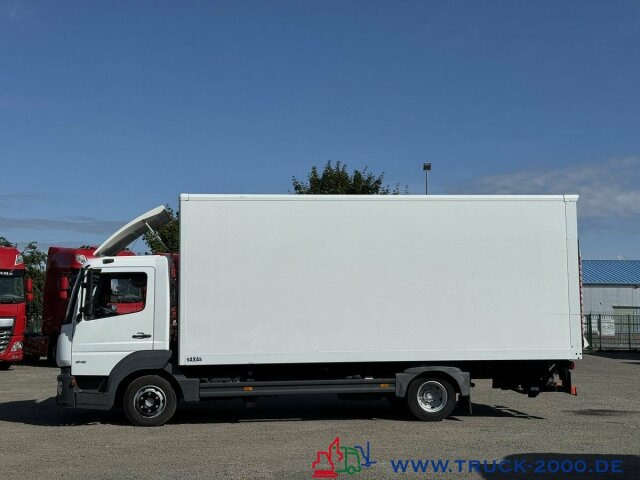 Mercedes-Benz Atego 818 Koffer LBW DHOLLANDIA 1.000kg 3 Sitze - Varebil med skap: bilde 2 Mercedes-Benz Atego 818 Koffer LBW DHOLLANDIA 1.000kg 3 Sitze - Varebil med skap: bilde 2