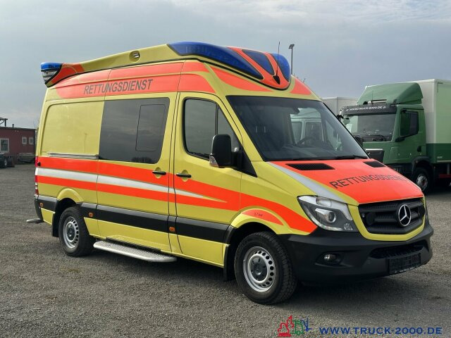 Mercedes-Benz Sprinter 416 DELFIS Rettungs-Krankenwagen - Ambulanse: bilde 1 Mercedes-Benz Sprinter 416 DELFIS Rettungs-Krankenwagen - Ambulanse: bilde 1