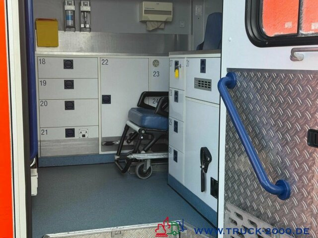 Ambulanse Mercedes-Benz Sprinter 516 Fahrtec RTW Luftfederung 1. Hand: bilde 15