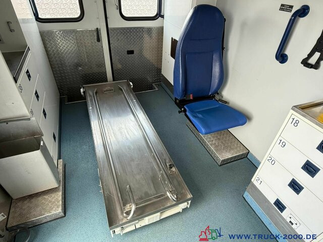 Ambulanse Mercedes-Benz Sprinter 516 Fahrtec RTW Luftfederung 1. Hand: bilde 12