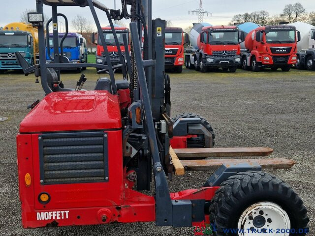 Moffett Mitnahmestapler 4 Wege Allrad NX Typ M 4 25.4 - Medbringertruck: bilde 3 Moffett Mitnahmestapler 4 Wege Allrad NX Typ M 4 25.4 - Medbringertruck: bilde 3