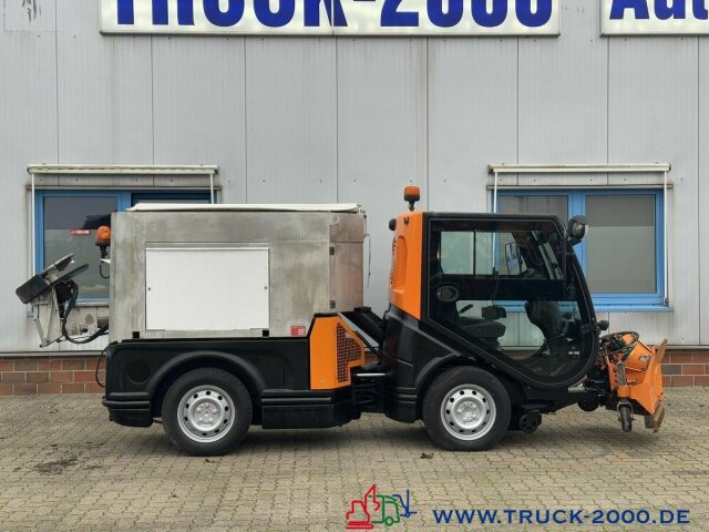 Multicar Nilfisk JungoJet3500 Winterdienst & Kehrmaschine - Feiebil: bilde 2 Multicar Nilfisk JungoJet3500 Winterdienst & Kehrmaschine - Feiebil: bilde 2