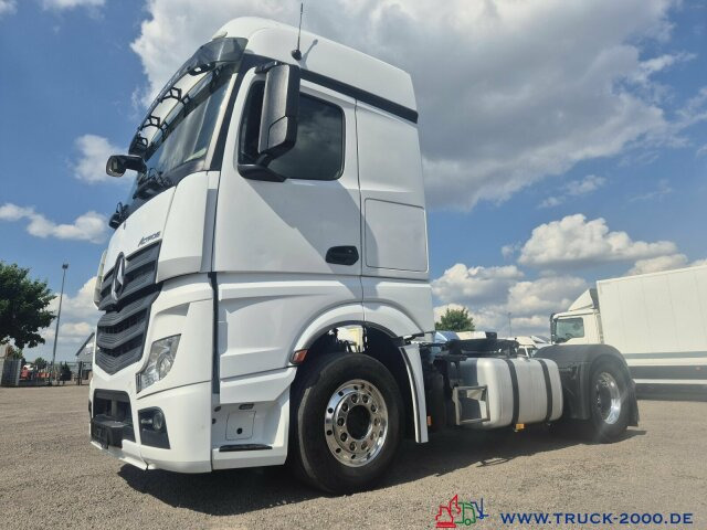Trekkvogn Mercedes-Benz Actros 1846 Giga Space Retarder 2 Betten: bilde 8