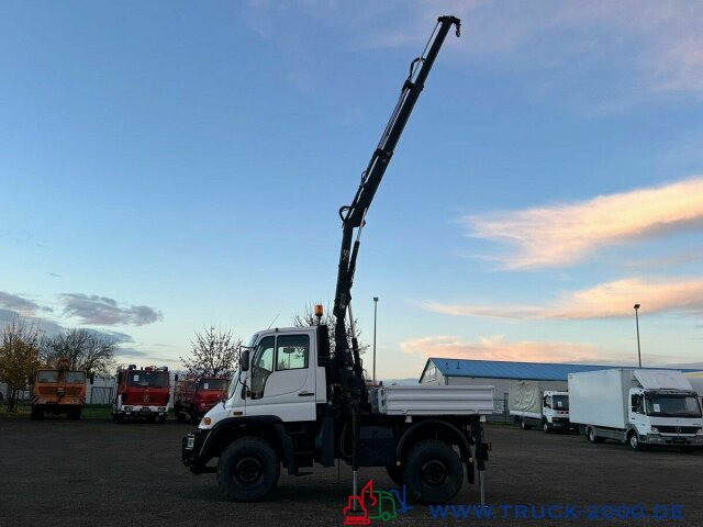 Unimog U 300 4x4 mit Kran Nur 78.144 KM zGG.7.490Kg. - Varebil med plan: bilde 2 Unimog U 300 4x4 mit Kran Nur 78.144 KM zGG.7.490Kg. - Varebil med plan: bilde 2