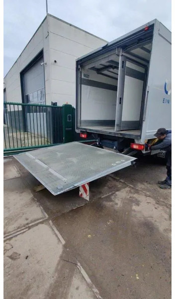 Dhollandia Laadklep / Achtersluitklep 2000 kg MBB / Palfinger / B.A.R. Cargolift - Bakløft: bilde 1 Dhollandia Laadklep / Achtersluitklep 2000 kg MBB / Palfinger / B.A.R. Cargolift - Bakløft: bilde 1