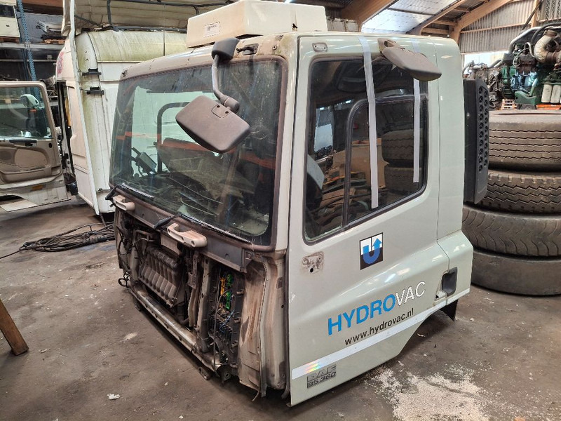 DAF CF 85.360 - Førerhus og interiør: bilde 1 DAF CF 85.360 - Førerhus og interiør: bilde 1