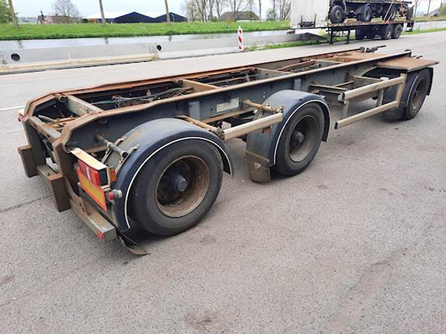 Floor FLA-3-101 - Container-transport/ Vekselflak semitrailer: bilde 3 Floor FLA-3-101 - Container-transport/ Vekselflak semitrailer: bilde 3