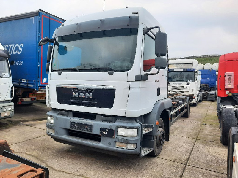 MAN TGM 15.290 4X2 LL - Container-transport/ Vekselflak lastebil: bilde 1 MAN TGM 15.290 4X2 LL - Container-transport/ Vekselflak lastebil: bilde 1