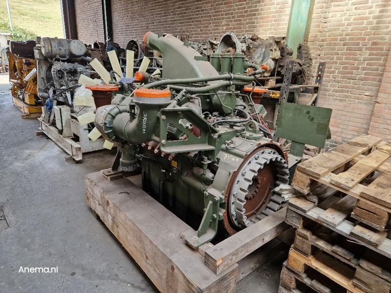 MTU (MERCEDES-BENZ) 12V 2000 - Motor: bilde 4 MTU (MERCEDES-BENZ) 12V 2000 - Motor: bilde 4