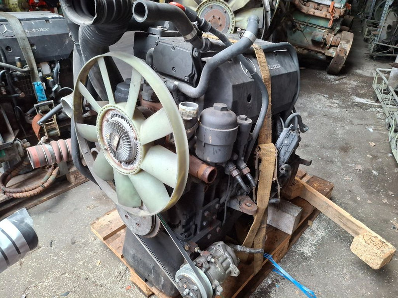 Mercedes-Benz OM904LA - Motor: bilde 1 Mercedes-Benz OM904LA - Motor: bilde 1