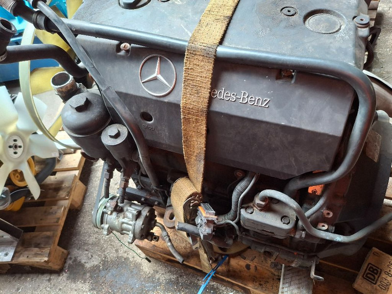 Mercedes-Benz OM904LA - Motor: bilde 4 Mercedes-Benz OM904LA - Motor: bilde 4