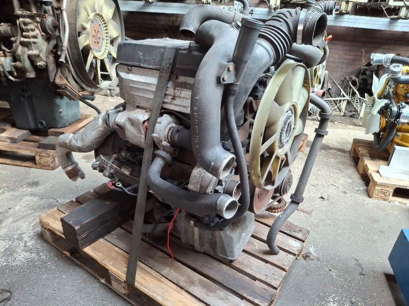 Mercedes-Benz OM904LA - Motor: bilde 2 Mercedes-Benz OM904LA - Motor: bilde 2