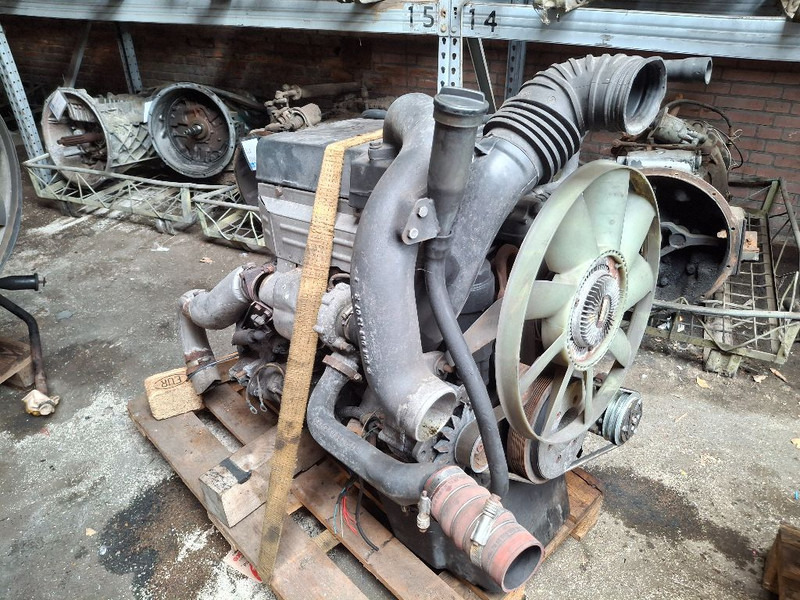 Mercedes-Benz OM904LA - Motor: bilde 5 Mercedes-Benz OM904LA - Motor: bilde 5