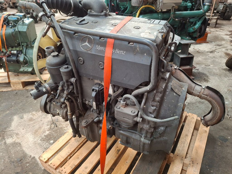 Mercedes-Benz OM904LA - Motor: bilde 4 Mercedes-Benz OM904LA - Motor: bilde 4