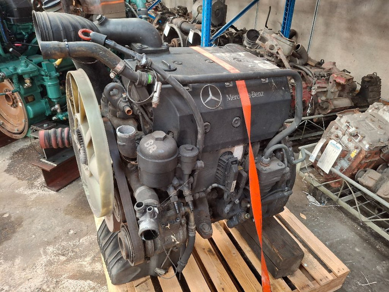 Mercedes-Benz OM904LA - Motor: bilde 1 Mercedes-Benz OM904LA - Motor: bilde 1