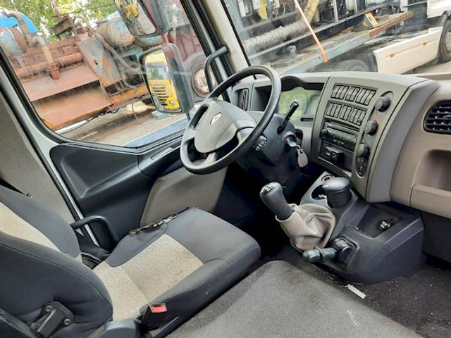 Renault MIDLUM 220 - Chassis lastebil: bilde 4 Renault MIDLUM 220 - Chassis lastebil: bilde 4