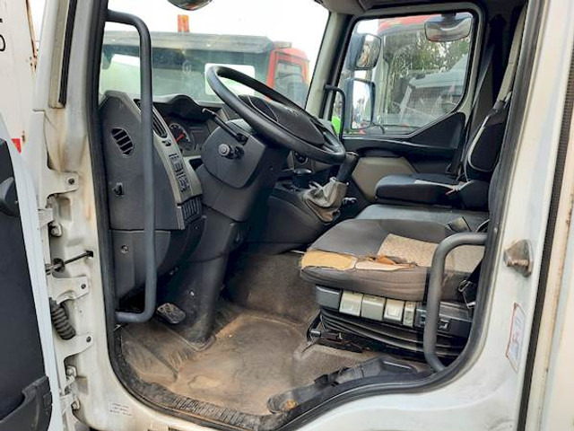 Renault MIDLUM 220 - Chassis lastebil: bilde 3 Renault MIDLUM 220 - Chassis lastebil: bilde 3