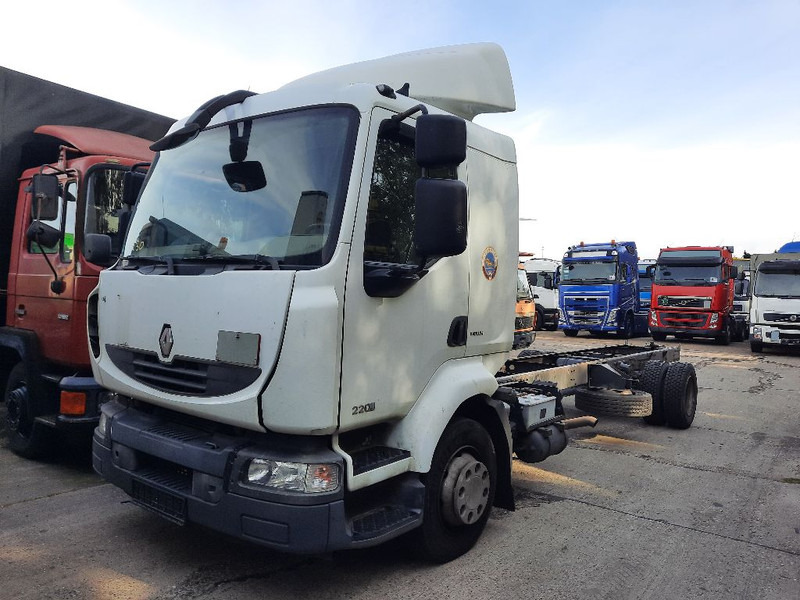 Renault MIDLUM 220 - Chassis lastebil: bilde 1 Renault MIDLUM 220 - Chassis lastebil: bilde 1