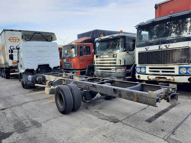 Renault MIDLUM 220 - Chassis lastebil: bilde 2 Renault MIDLUM 220 - Chassis lastebil: bilde 2
