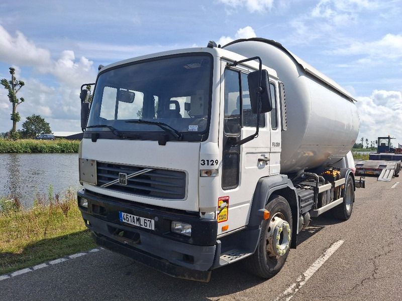 Volvo FL 250 GAS / LPG - Tankbil: bilde 1 Volvo FL 250 GAS / LPG - Tankbil: bilde 1