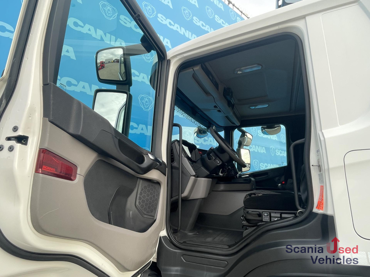 SCANIA P 250 B4x2LA FRIGO -27 TAIL LIFT 1.5T 815X251X244C - Lastebil med kjøl: bilde 5 SCANIA P 250 B4x2LA FRIGO -27 TAIL LIFT 1.5T 815X251X244C - Lastebil med kjøl: bilde 5