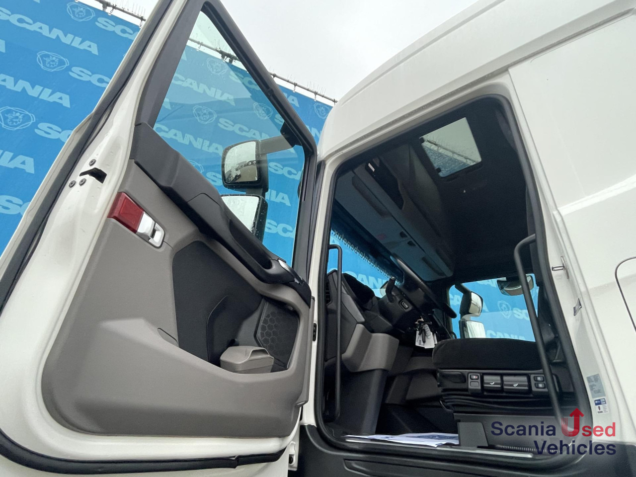 SCANIA S 500 A4x2NB DIFF-L RETARDER FULL AIR ACC 8T - Trekkvogn: bilde 4 SCANIA S 500 A4x2NB DIFF-L RETARDER FULL AIR ACC 8T - Trekkvogn: bilde 4