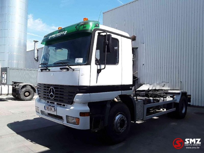 Mercedes-Benz Actros 1831 manual lames airco belgium truck - Chassis lastebil: bilde 3 Mercedes-Benz Actros 1831 manual lames airco belgium truck - Chassis lastebil: bilde 3