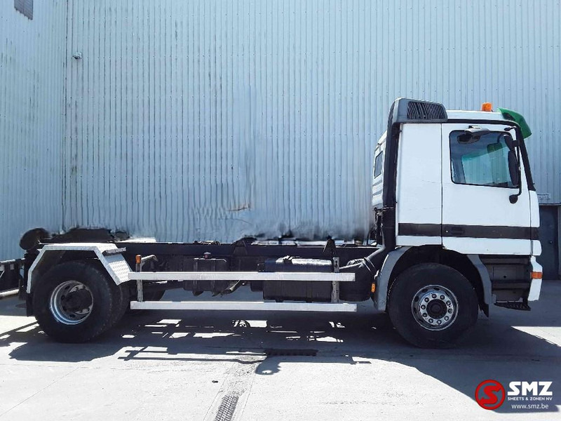 Mercedes-Benz Actros 1831 manual lames airco belgium truck - Chassis lastebil: bilde 4 Mercedes-Benz Actros 1831 manual lames airco belgium truck - Chassis lastebil: bilde 4