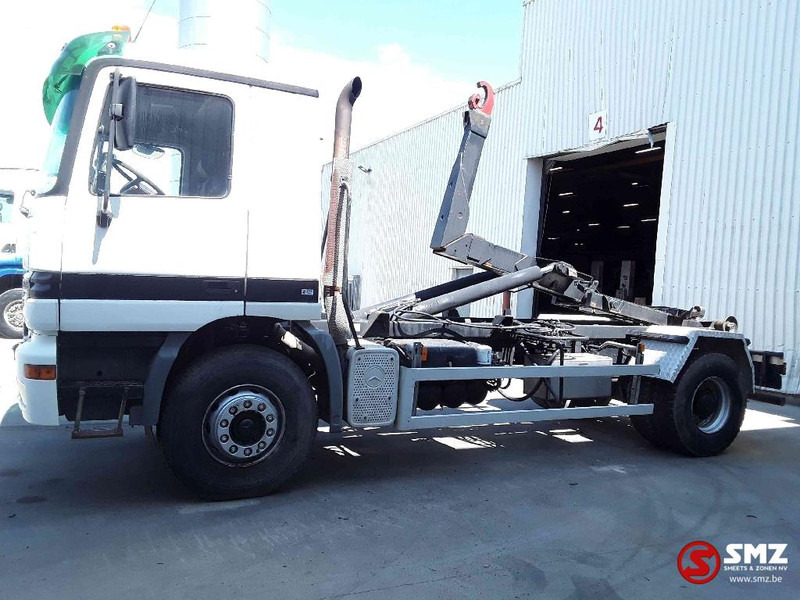 Mercedes-Benz Actros 1831 manual lames airco belgium truck - Container-transport/ Vekselflak lastebil: bilde 5 Mercedes-Benz Actros 1831 manual lames airco belgium truck - Container-transport/ Vekselflak lastebil: bilde 5