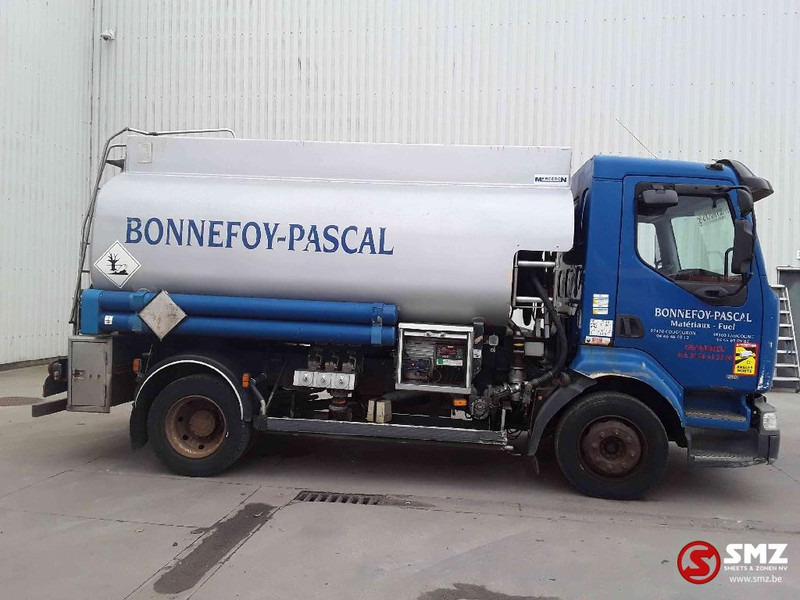 Renault Midlum 210 8000L manual pump - Tankbil: bilde 3 Renault Midlum 210 8000L manual pump - Tankbil: bilde 3