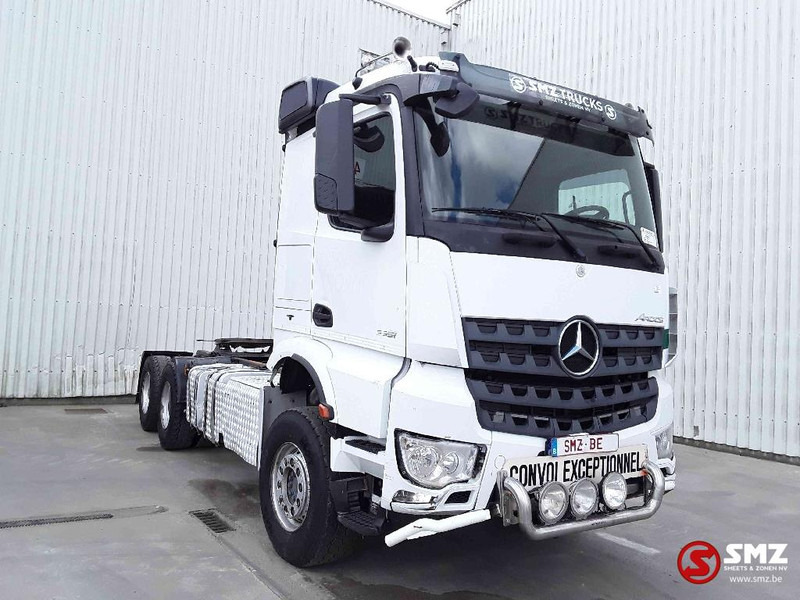 Mercedes-Benz Arocs 3351 lames steel - Trekkvogn: bilde 1 Mercedes-Benz Arocs 3351 lames steel - Trekkvogn: bilde 1