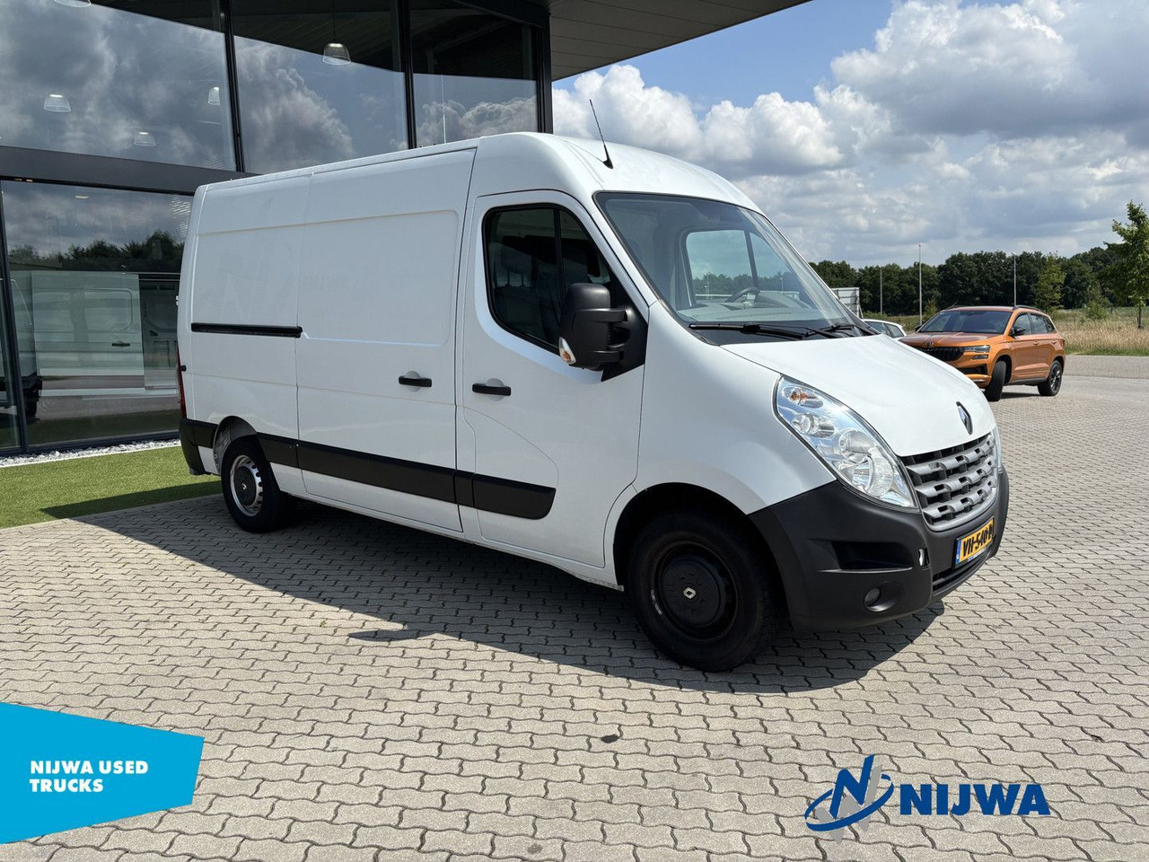 Renault Master T35 125 L2H2 Opstap + Airco Kasten - Kassebil: bilde 2 Renault Master T35 125 L2H2 Opstap + Airco Kasten - Kassebil: bilde 2