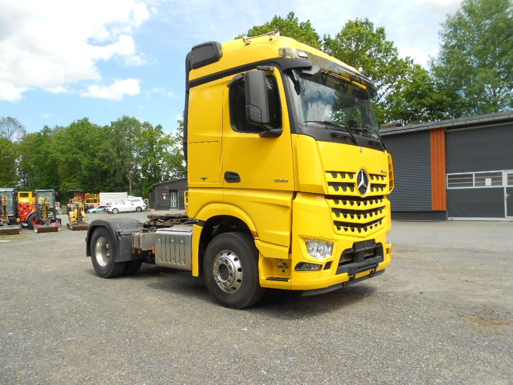 Mercedes-Benz AROCS 1845 - Trekkvogn: bilde 1 Mercedes-Benz AROCS 1845 - Trekkvogn: bilde 1