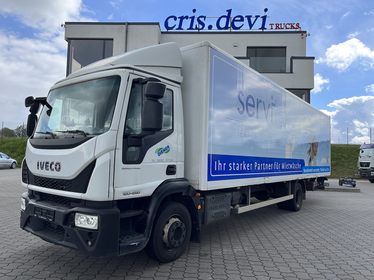 Iveco 120E25 Eurocargo 4x2 Koffer | Ladebordwand - Skapbil: bilde 1 Iveco 120E25 Eurocargo 4x2 Koffer | Ladebordwand - Skapbil: bilde 1