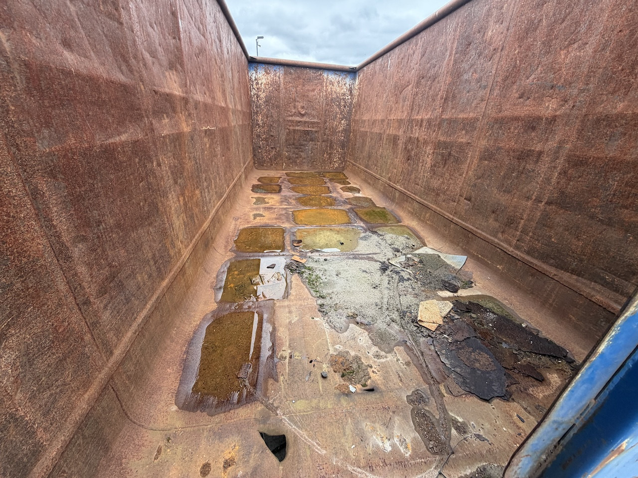 Mercedes-Benz Abrollcontainer Abrollmulde 37 cbm - Lastebil: bilde 4 Mercedes-Benz Abrollcontainer Abrollmulde 37 cbm - Lastebil: bilde 4