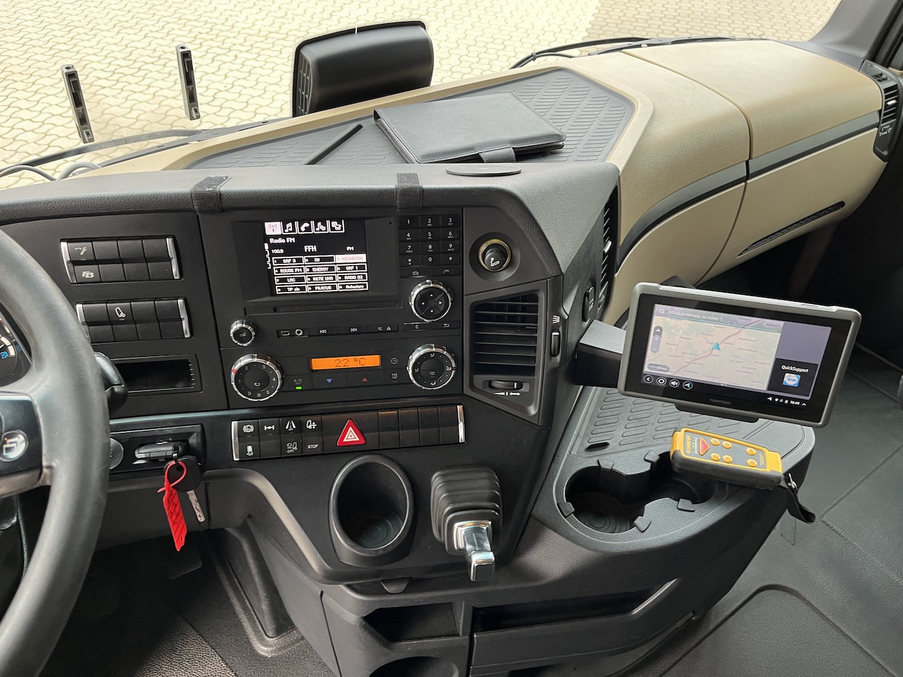 Mercedes-Benz 1842 4x2 LBW Kühlung - Skapbil: bilde 2 Mercedes-Benz 1842 4x2 LBW Kühlung - Skapbil: bilde 2