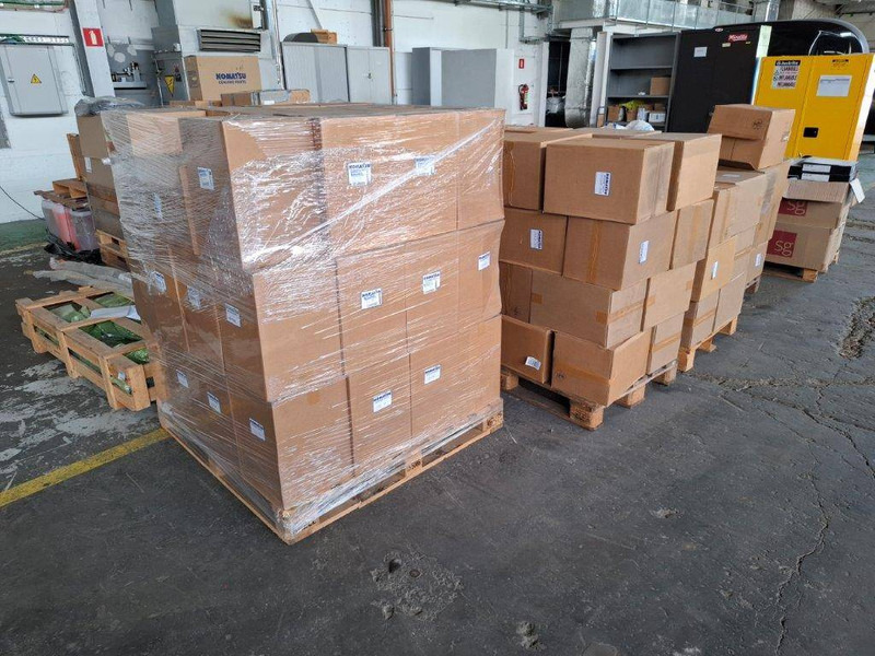 Komatsu 6125-81-7032 - Motor for Bygg og anlegg: bilde 2 Komatsu 6125-81-7032 - Motor for Bygg og anlegg: bilde 2