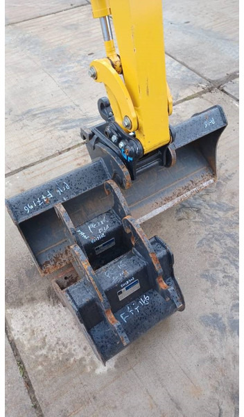Komatsu PC16R-3HS - Minigraver: bilde 3 Komatsu PC16R-3HS - Minigraver: bilde 3