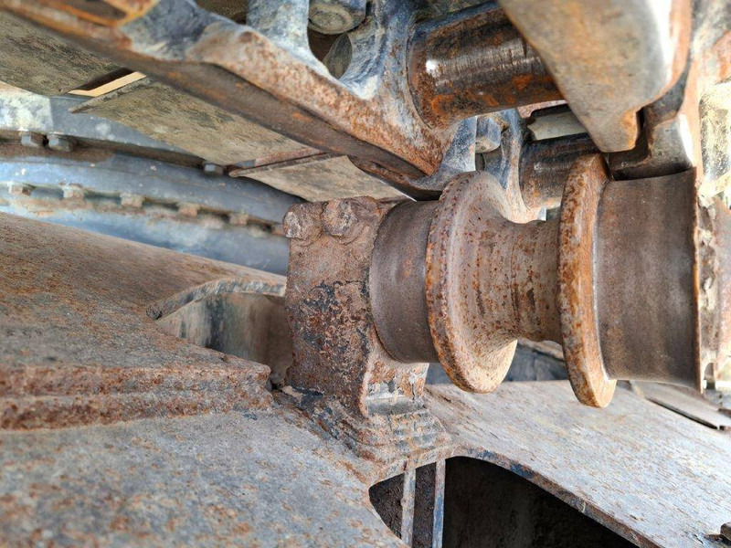 Beltegraver Komatsu PC240LC-10: bilde 11