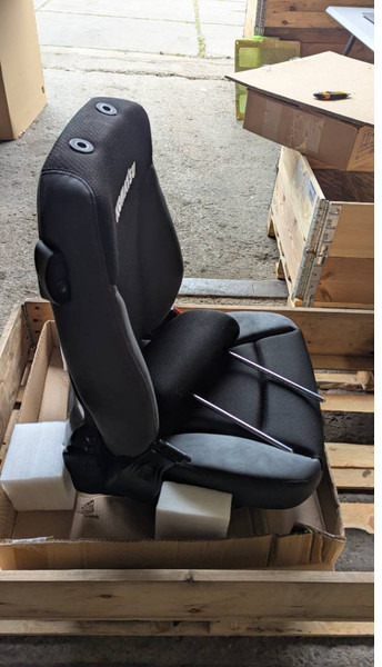 Komatsu WA380-8 SEAT ASS'Y 421-S33-6790 - Førerhus og interiør for Bygg og anlegg: bilde 5 Komatsu WA380-8 SEAT ASS'Y 421-S33-6790 - Førerhus og interiør for Bygg og anlegg: bilde 5