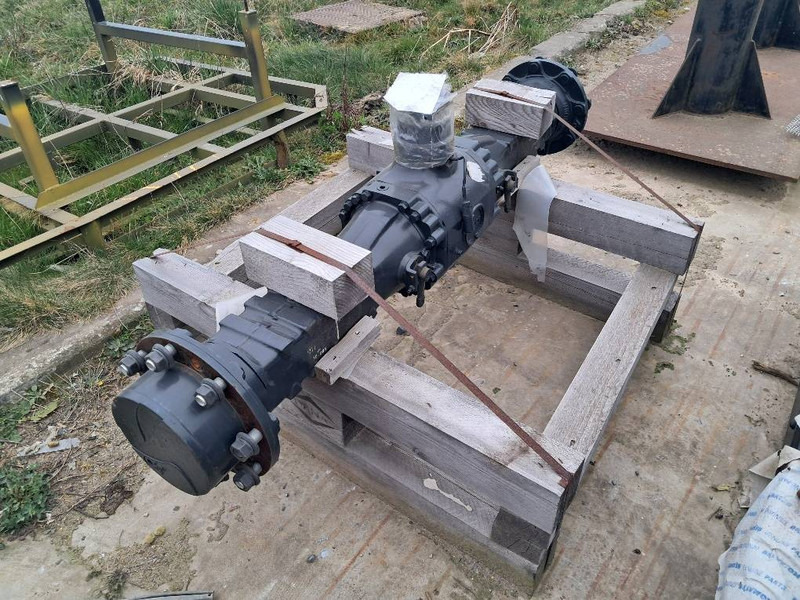 Komatsu WA80M-8E0 FRONT AXLY ASSY 42U-22-51010 - Aksel og deler for Bygg og anlegg: bilde 1 Komatsu WA80M-8E0 FRONT AXLY ASSY 42U-22-51010 - Aksel og deler for Bygg og anlegg: bilde 1