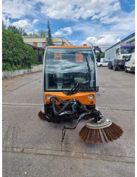 Bucher Kehrmaschine BUCHER-GUYER Kehrmaschine EG 4.500 kg Diesel Topzustand - Industriell feiemaskin: bilde 3 Bucher Kehrmaschine BUCHER-GUYER Kehrmaschine EG 4.500 kg Diesel Topzustand - Industriell feiemaskin: bilde 3