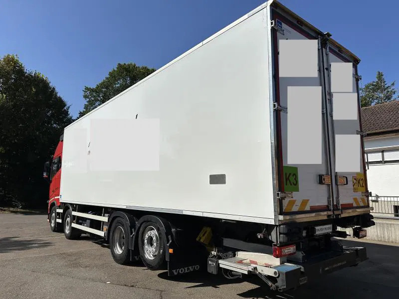Volvo FH 16 550XL*8x2*Tief Kühlkoffer*ThermoKing*LBW - Lastebil med kjøl: bilde 3 Volvo FH 16 550XL*8x2*Tief Kühlkoffer*ThermoKing*LBW - Lastebil med kjøl: bilde 3