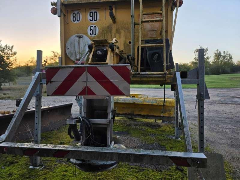 SALEUSE + LAME A NEIGE - Snøplog, Sandstrøer: bilde 3 SALEUSE + LAME A NEIGE - Snøplog, Sandstrøer: bilde 3