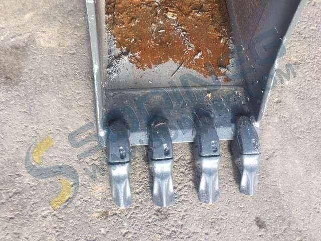 VOLVO BL71 - 430mm - Gravemaskinskuffe: bilde 2 VOLVO BL71 - 430mm - Gravemaskinskuffe: bilde 2