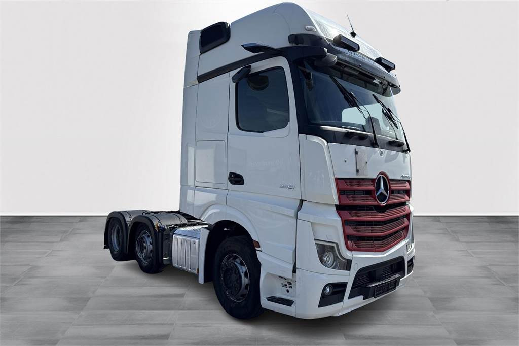 Mercedes-Benz ACTROS 2551LS 6x2/4 Väliteli - Trekkvogn: bilde 4 Mercedes-Benz ACTROS 2551LS 6x2/4 Väliteli - Trekkvogn: bilde 4