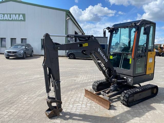 Volvo EC 20 E MIETE / RENTAL (12001275) - Minigraver: bilde 1 Volvo EC 20 E MIETE / RENTAL (12001275) - Minigraver: bilde 1