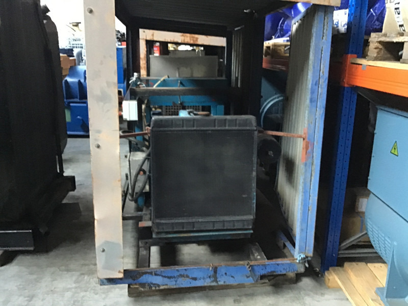 Ford 2714E POMP 550 BAR USED - Vannpumpe: bilde 3 Ford 2714E POMP 550 BAR USED - Vannpumpe: bilde 3