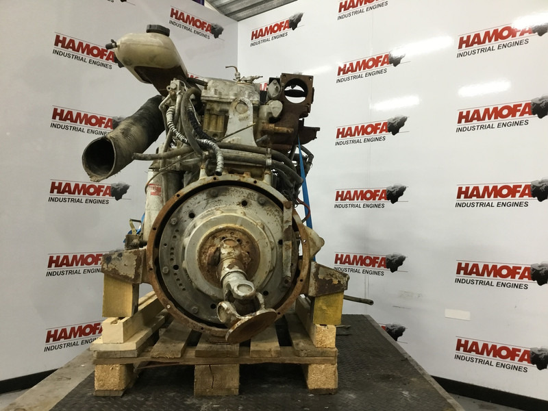 Komatsu S6D125-1 USED - Motor: bilde 3 Komatsu S6D125-1 USED - Motor: bilde 3