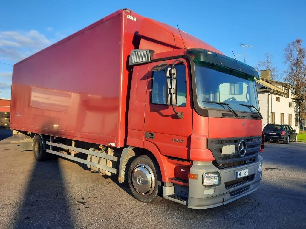 Mercedes-Benz Actros 1832 - Skapbil: bilde 2 Mercedes-Benz Actros 1832 - Skapbil: bilde 2